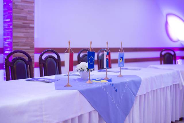 Konferenčné usporiadanie